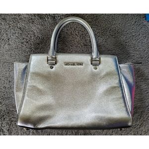 Y2k Michael Kors Holographic Silver Disco Purse